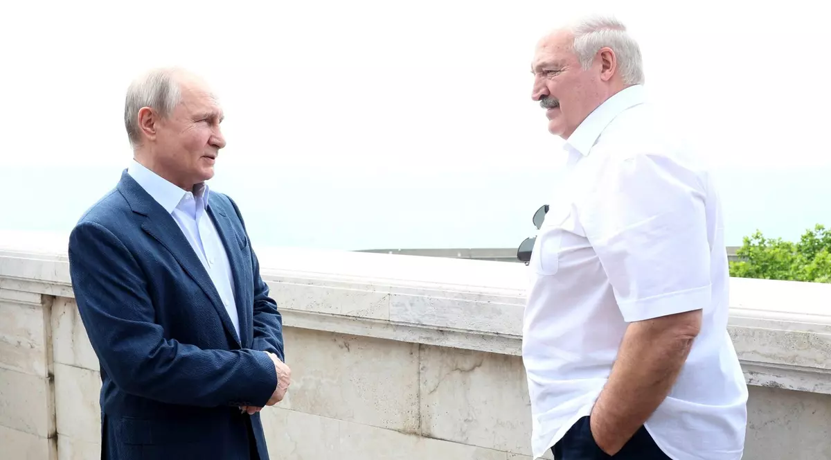 Șeful Crucii Roșii din Belarus recunoaște că organizația este implicată în scoaterea copiilor ucraineni din țara devastată de război și aducerea lor în Belarus