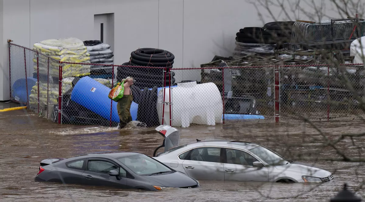 Inundaţii în Nova Scotia. "Pagubele sunt inimaginabile”, spune guvernatorul provinciei. Patru persoane sunt dispărute. FOTO