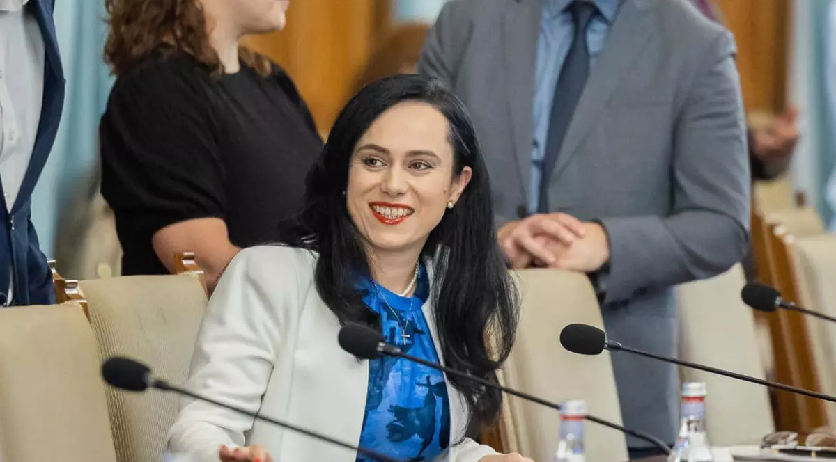 Foto: Facebook Simona Bucura Oprescu