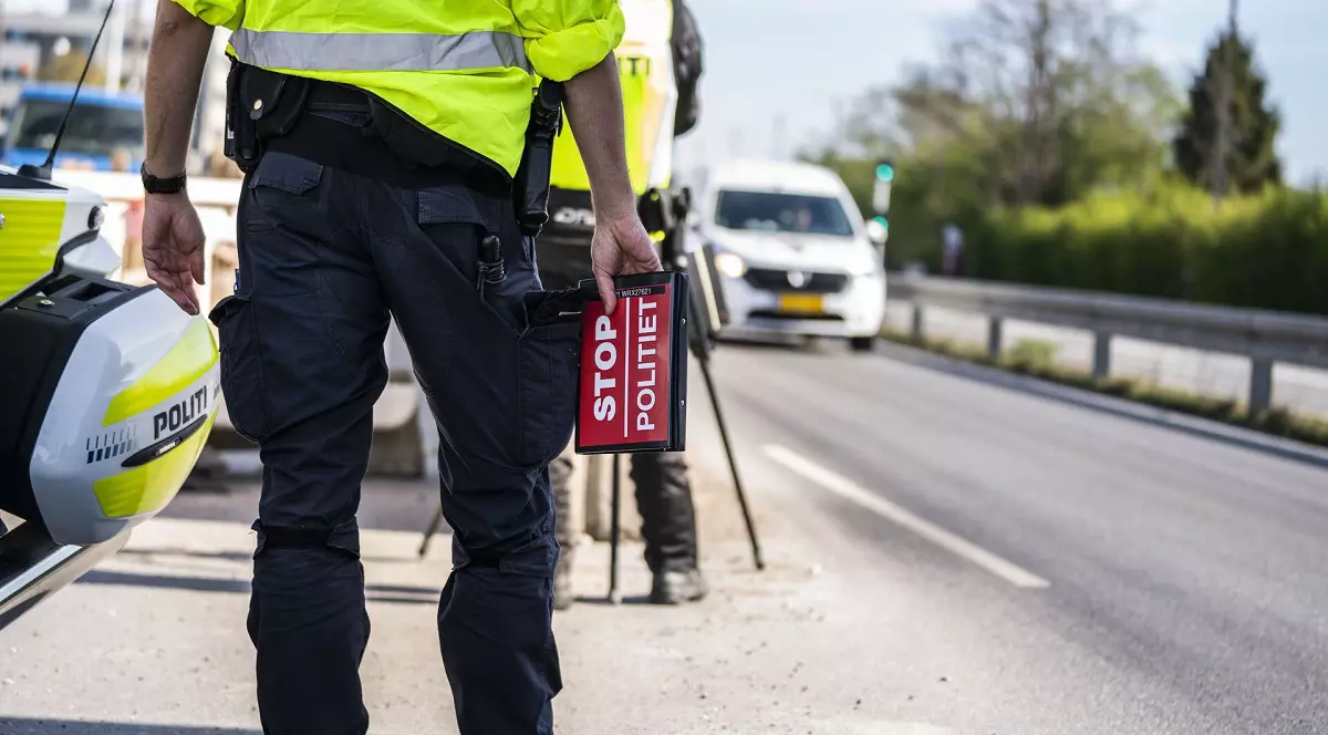 Un turist german care a depășit cu 102 km/h limita de viteză s-a întors din vacanță fără mașină, care i-a fost confiscată de Poliția daneză