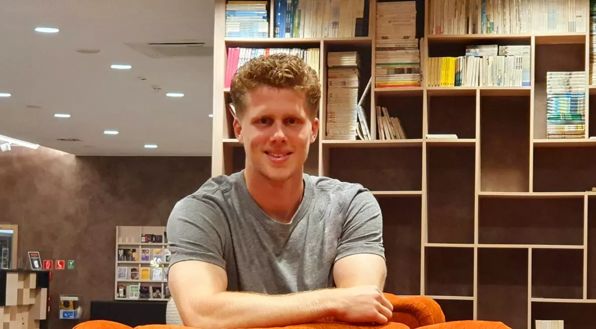 Paradoxul românesc remarcat de un belgian care crede că la București e mai bine ca la el acasă: „Aici oamenii se enervează la semafor, dar nu și când rămân fără bani”