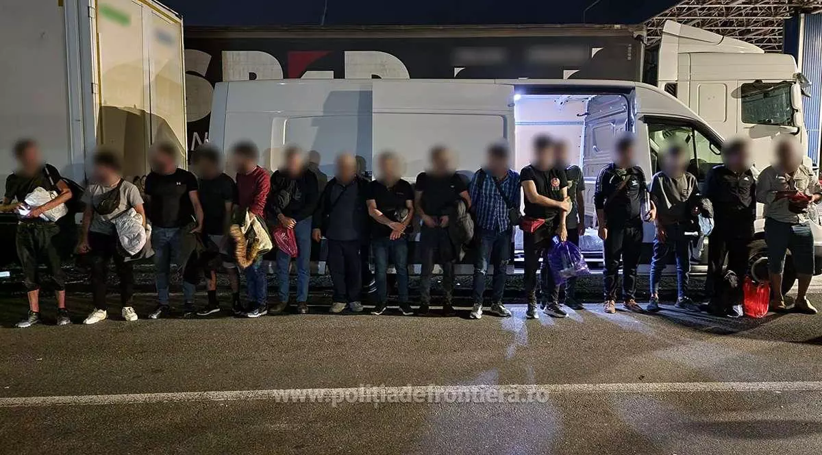Zeci de migranți, prinși la vămile din Arad, în timp ce încercau să treacă ilegal în Ungaria