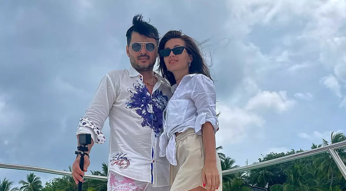 Mesajul transmis de Liviu Vârciu i-a luat prin surprindere pe fani. S-a întâmplat după ce și-a cumpărat un bolid de lux. „Sunt în prag de divorț”