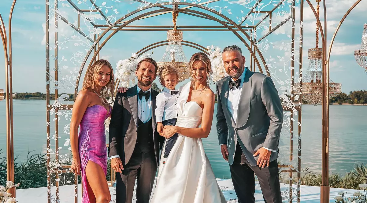 Mesajul transmis de nașa Roxana Ionescu după nunta lui Dani Oțil cu Gabriela Prisăcariu. „Suntem mândri și bucuroși”