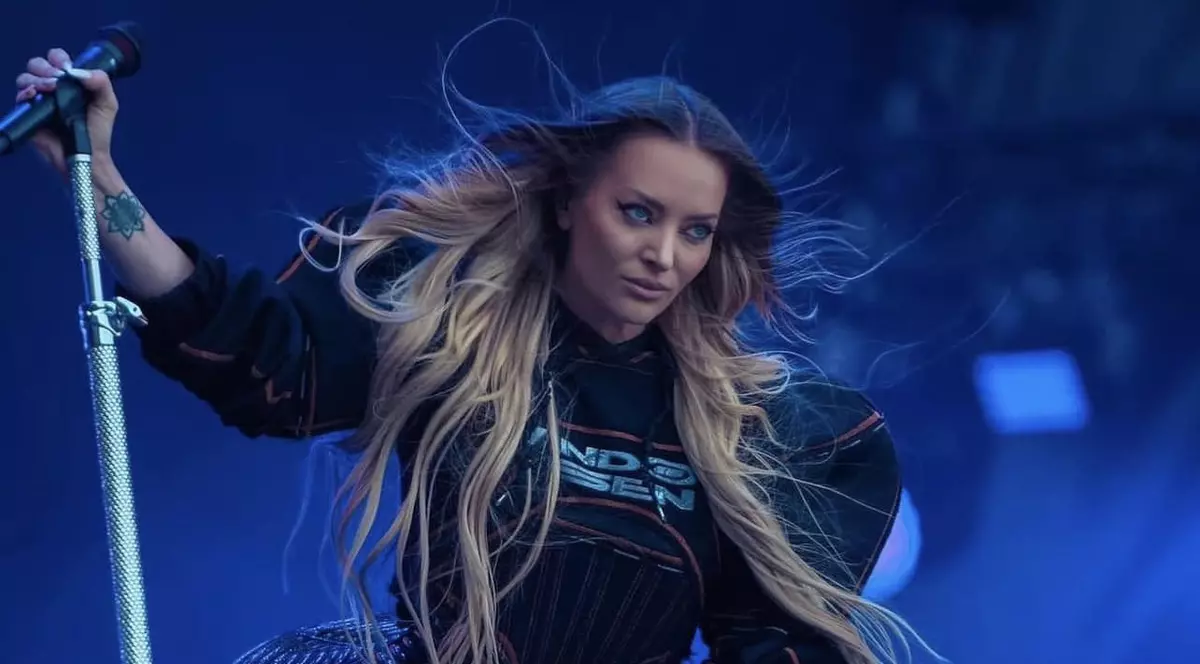 Cum își petrece Delia vara aceasta. „Am făcut chestii destul de aventuroase. Vreau să zburăm mai mult”