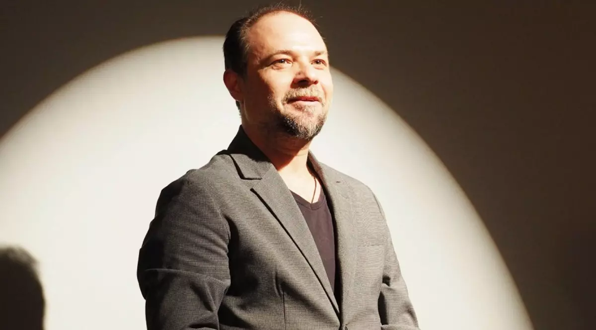 Alex Conovaru, declarații despre rolul lui din serialul „Groapa”, de la Pro TV: „Eu, ca actor, nu-mi judec niciodată personajul”