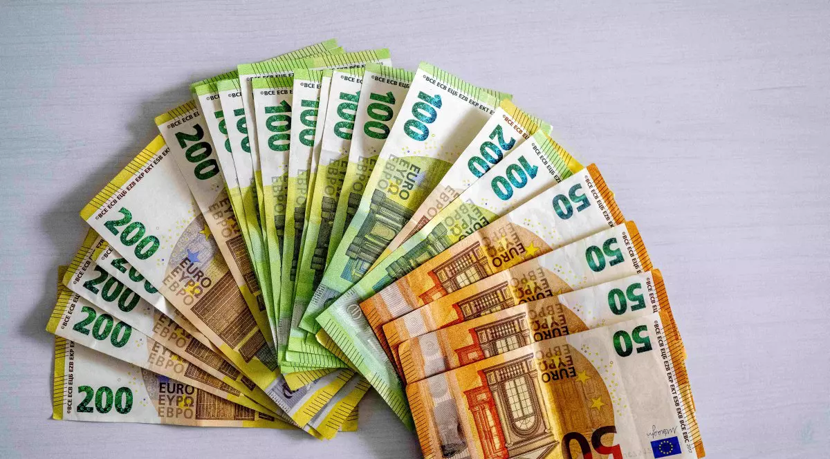 Datoria publica a depasit din nou 50% din PIB. Ce masuri trebuie sa ia Guvernul. Foto: Hepta