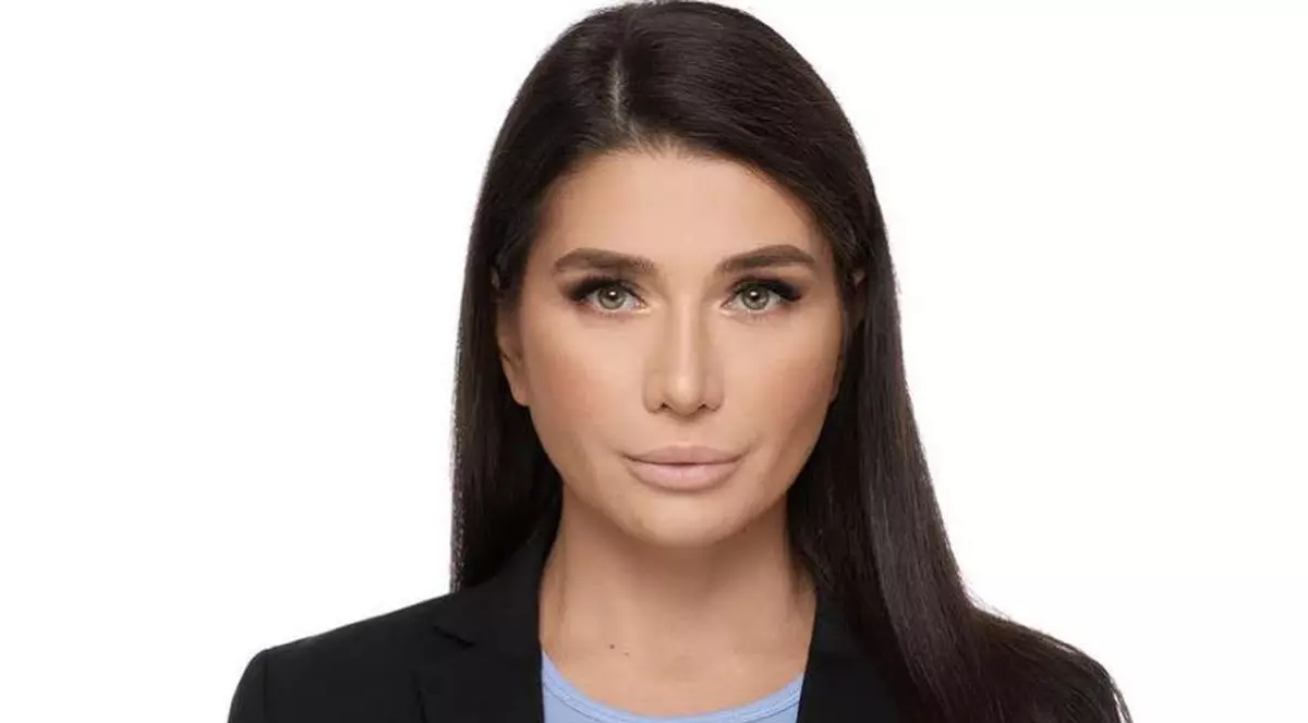 Imagini cu Elena Băsescu pe micul ecran, la Aleph News. E angajată pe postul de editor la televiziunea lui Adrian Sârbu