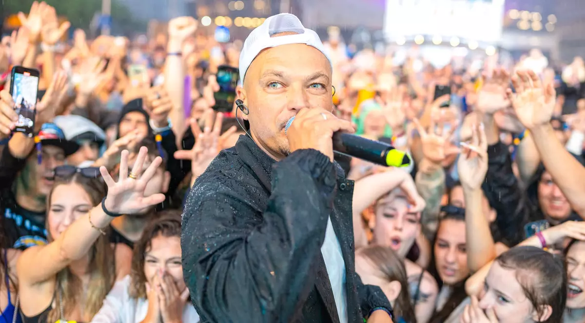Explicația lui Puya după ce și-a ieșit din fire pe scenă și a oprit concertul pe care îl susținea în Costinești: „Cineva de la pază a făcut o greșeală”
