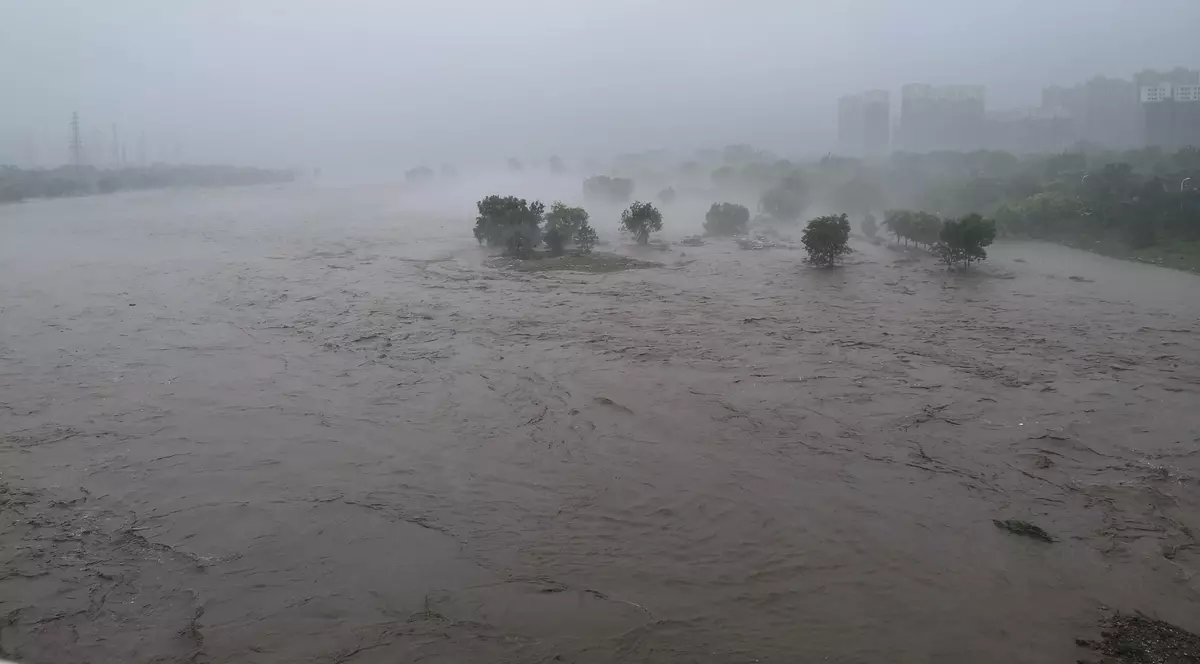 Cel puțin 33 de morți în China, în urma celor mai intense ploi înregistrate vreodată în zona Beijingului