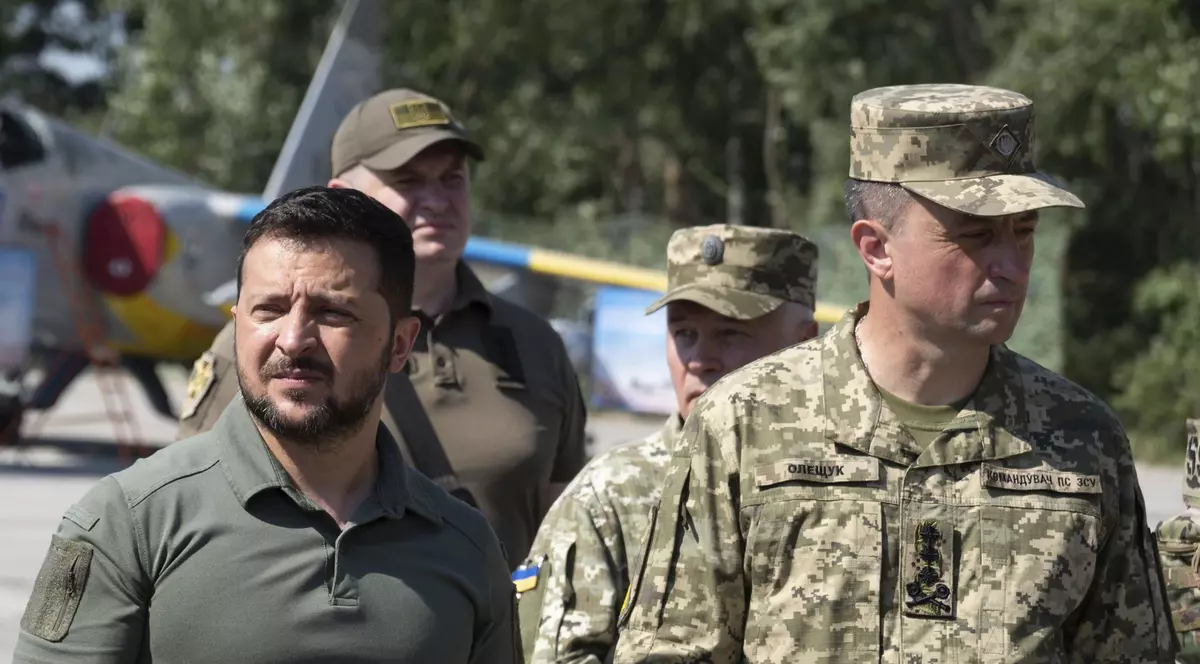 Război în Ucraina, ziua 534 | Zelenski îi demite pe toți șefii din centrele de recrutare militară, acuzați de corupție generalizată