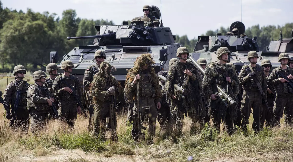 Doi ruși au fost arestați în Polonia pentru că au distribuit materiale de propagandă Wagner