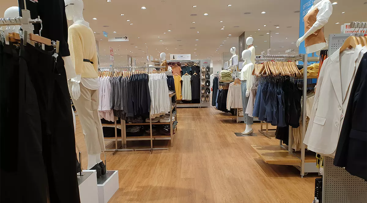 Secretele unui Shopping de Succes: Cum să Găsești Cele Mai Stilate Magazine de Haine!