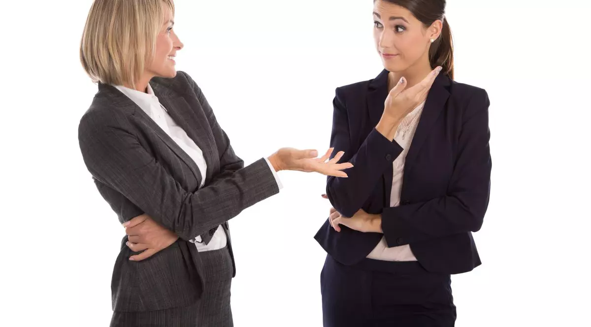 Limbajul corpului - 10 semne că un om te minte