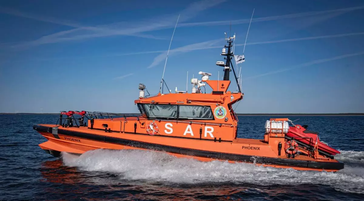 O navă a fost chemată de la ceremoniile de Ziua Marinei pentru a interveni într-o misiune de salvare de la înec în zona Corbu