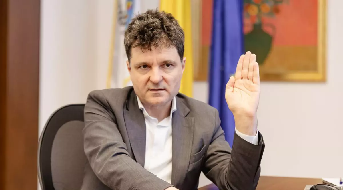VIDEO Nicușor Dan anunță desființarea a 7 instituții ce țin de primărie, înființate de Firea: „E nevoie de reducerea risipei în administraţia publică”