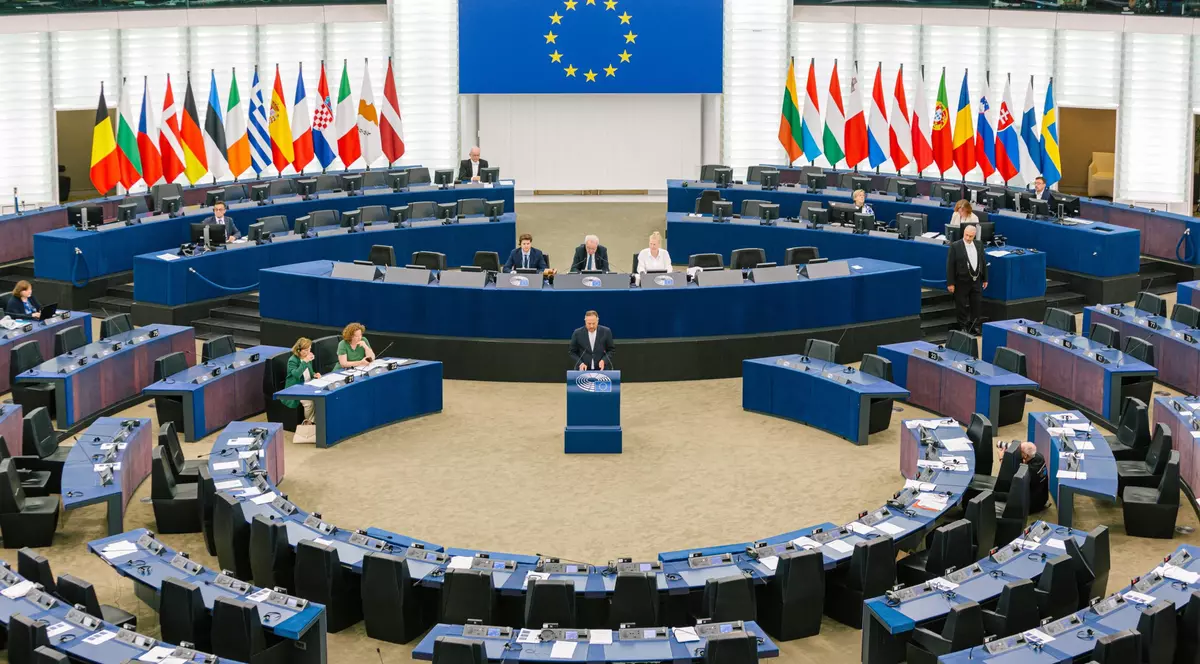 Dreapta va obține cele mai importante câștiguri la alegerile europarlamentare din 2024, arată o analiză Politico