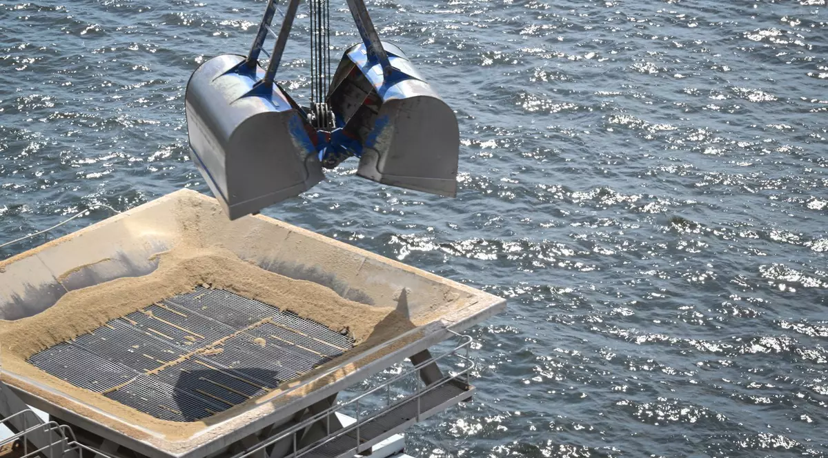 România va autoriza intrarea a 30 de nave din porturile ucrainene de la Dunăre până vineri