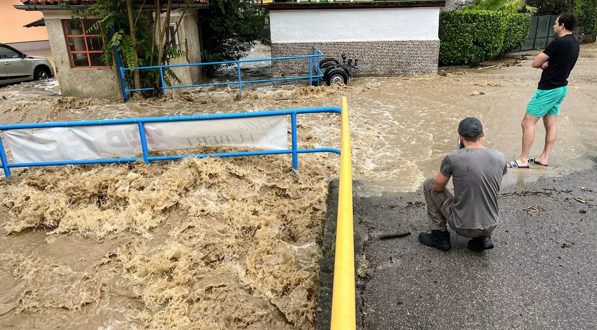 Croația, sub cod roşu şi portocaliu de furtună și pericol de inundații. Anunțul MAE pentru românii care vor să meargă în această țară