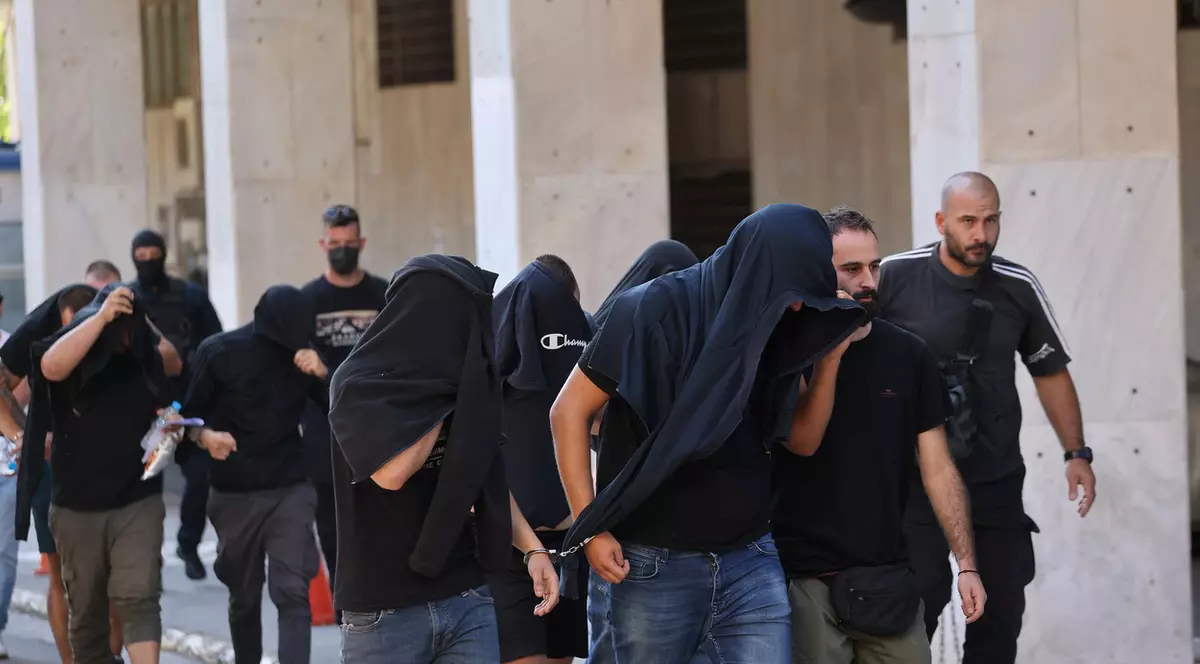 Ciocniri violente în apropiere de tribunalul din Atena, în timpul audierii suporterilor lui Dinamo Zagreb acuzați de uciderea unui grec