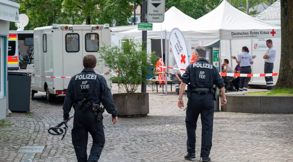 Doi soldați americani, membri ai forțelor NATO, arestați sub suspiciunea că au înjunghiat mortal un tânăr într-un parc de distracții din Germania