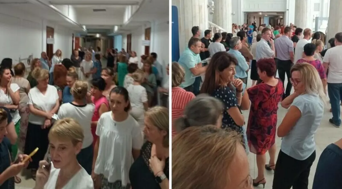 Protestul angajaților de la Finanțe. Cinci promisiuni obținute în urma negocierilor cu ministrul Boloș