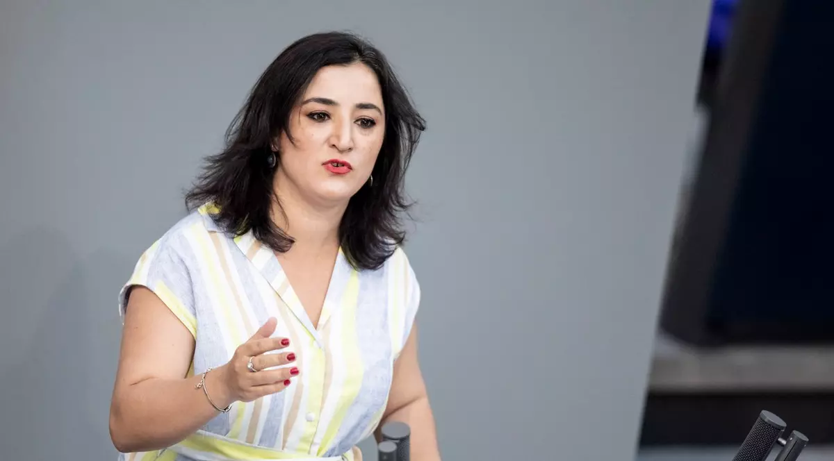 O parlamentară germană spune că a fost reţinută în Turcia din cauza unor postări pe reţelele de socializare