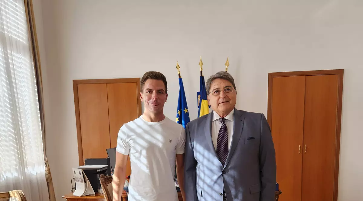 Unul dintre pompierii răniți la Crevedia și transferaţi în străinătate a fost externat. „E treabă de făcut! Băieții îmi duc lipsa”