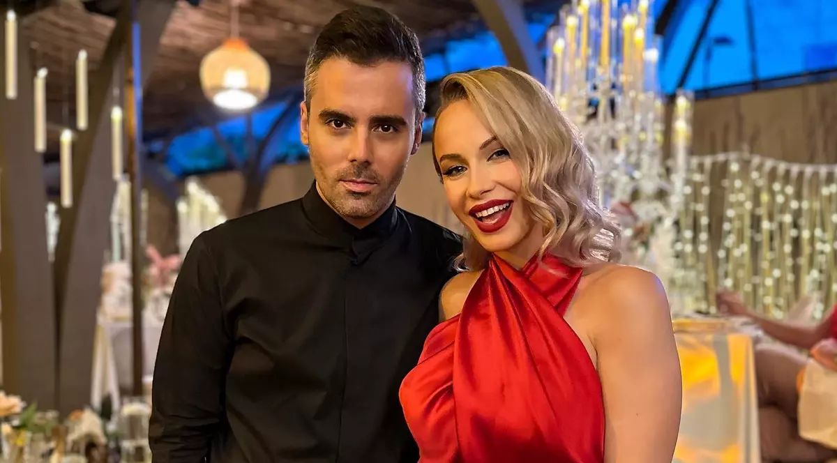 Detalii din căsnicia Sandrei Izbașa cu Răzvan Bănică. Cei doi s-au căsătorit în urmă cu două luni. „E destul de greu să pleci de acasă”