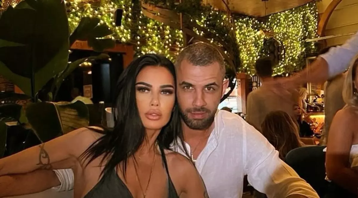 Oana Zăvoranu și Alex Ashraf