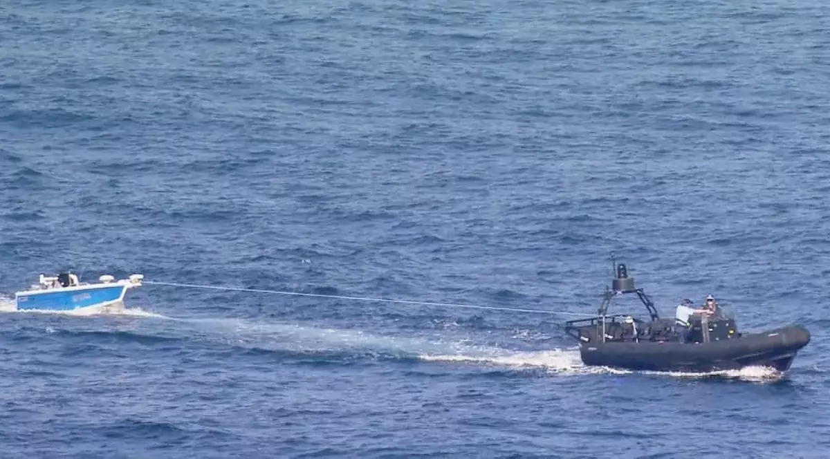 Un bărbat a murit, iar un altul a fost rănit, după ce o balenă a lovit barca în care se aflau, în largul coastelor Australiei