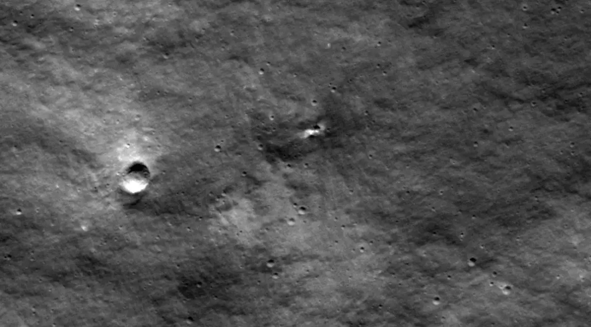 Un nou crater a apărut pe suprafața Lunii, după recenta prăbușire a sondei rusești, anunță NASA