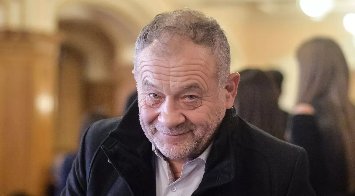 Dumitru Buzatu a fost suspendat din funcția de președinte al Consiliului Județean Vaslui după scandalul mitei