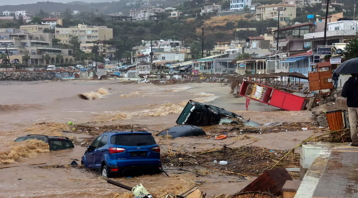 Cel puțin 200 de români se află în zonele afectate de ciclonul „Daniel” din Grecia, informează MAE