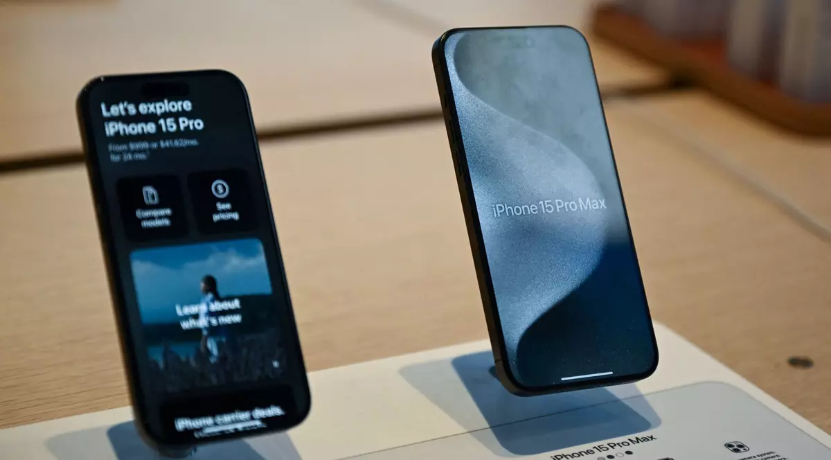 Utilizatorii noilor iPhone 15 Pro și Pro Max se plâng de supraîncălzirea telefoanelor