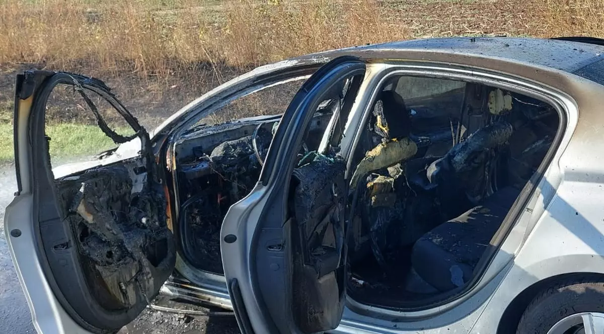 Mașina prefectului de Olt a luat foc în mers. Cine era la volan