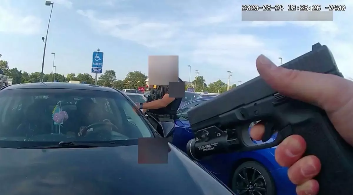 O femeie de culoare, însărcinată, a fost împușcată mortal de un polițist în Ohio. Nici copilul ei nu a supraviețuit