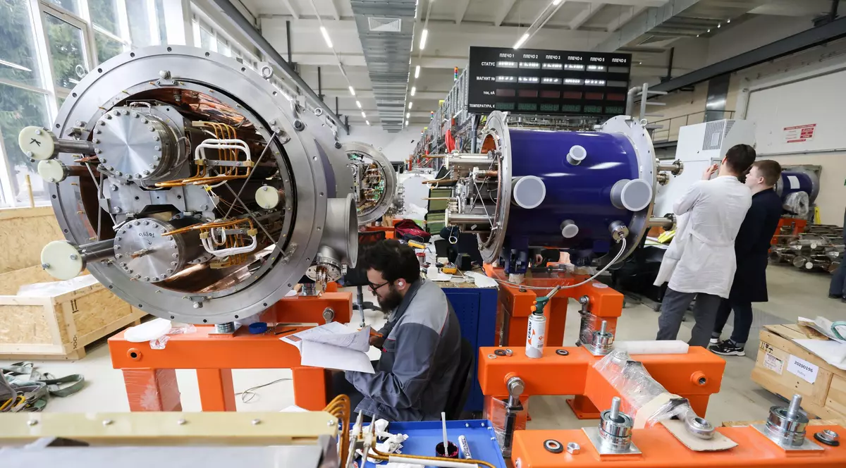 17 cercetători români lucrează în continuare la Institutul de Cercetări Nucleare din Rusia, deși România a rupt relațiile de colaborare științifică cu Moscova