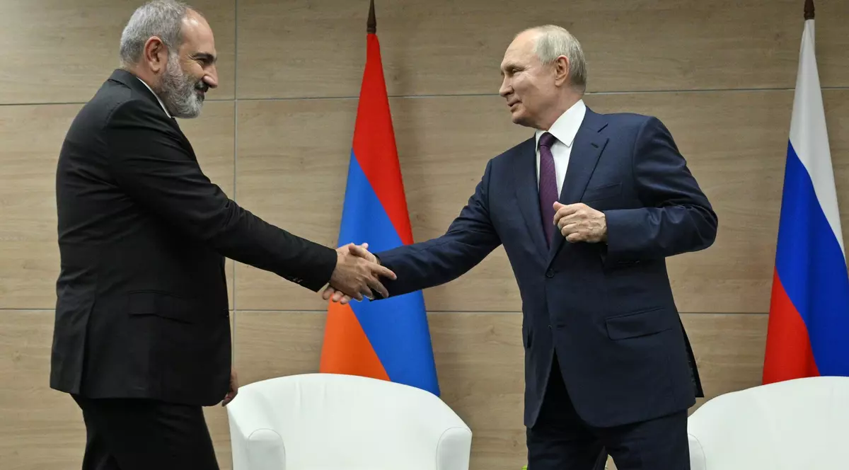 Dependența exclusivă de Rusia în materie de securitate a fost o „greșeală strategică”, afirmă premierul Armeniei