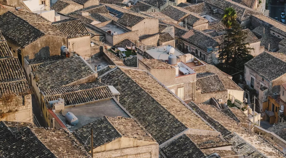 Cutremur de 4,8 în Italia, în apropiere de Florența. Oamenii au ieșit pe străzi, școlile au fost închise