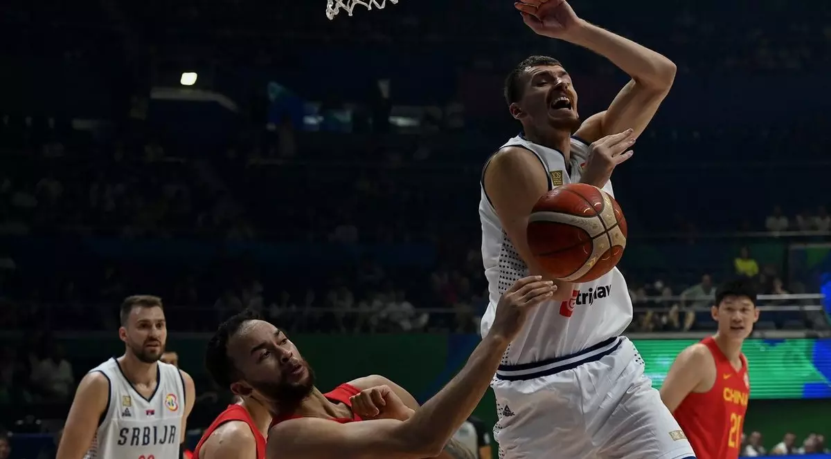 Sârbul Borisa Simanici a fost operat şi i-a fost extirpat un rinichi, după o lovitură primită în meciul de Sudanul de Sud, la Mondialul de baschet din Filipine