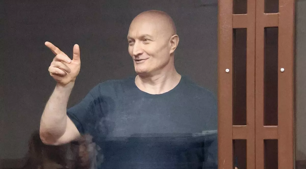 Cel mai cunoscut mafiot rus, condamnat pe viață pentru comiterea a 6 crime și ordonarea altor 60 de asasinate: „Turna beton peste victime când încă erau în viață”