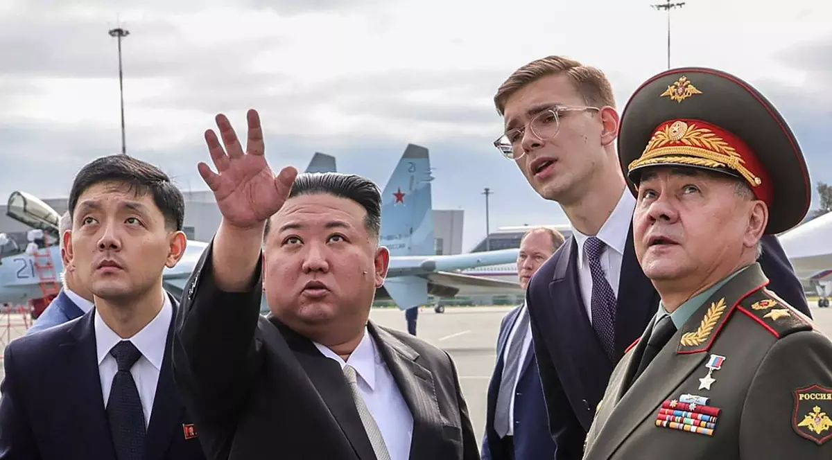Kim Jong Un a inspectat bombardierele cu capacitate nucleară și rachetele hipersonice ale Rusiei. Cum a lăudat Șoigu unul dintre avioane