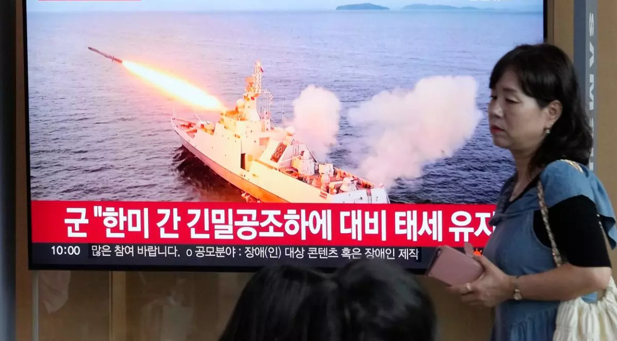 Coreea de Nord a lansat rachete de croazieră în largul coastei sale de vest