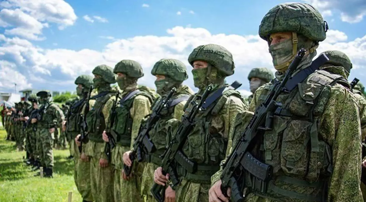 Rușii au trimis mai devreme pe frontul din Ucraina recruții din abia formata Armată a 25-a, pentru că nu mai au alte trupe, susține Ministerul britanic al Apărării