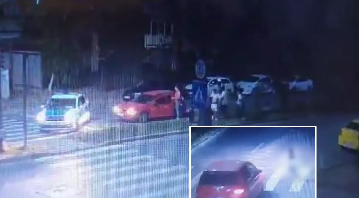Momentul când polițiștii au prins-o pe șoferița care a lovit un copil pe trecere și apoi a fugit cu mașina, în Iași. VIDEO