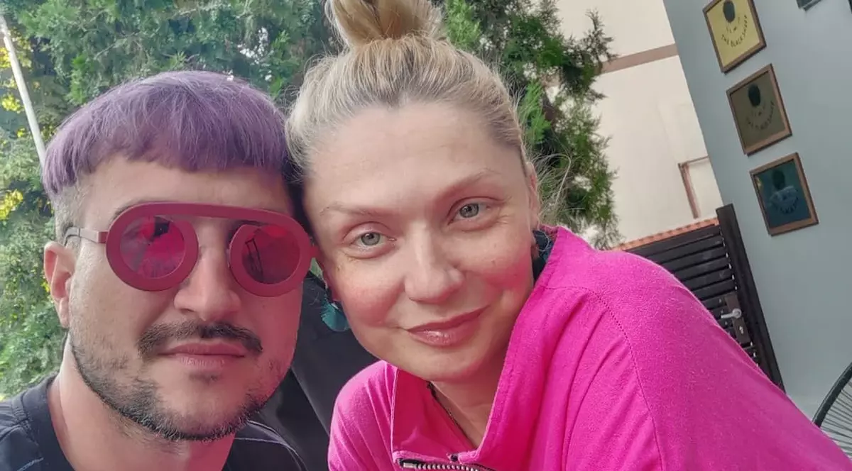 Alex Dobrescu a vorbit despre relația cu Cristina Cioran, mama copilului său. „Fac orice, o iubesc atât de mult. Nu am o altă relație”