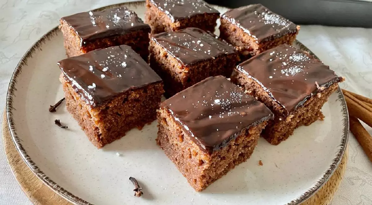 Cel mai bun chec cu lapte acru - rețetă cu cana