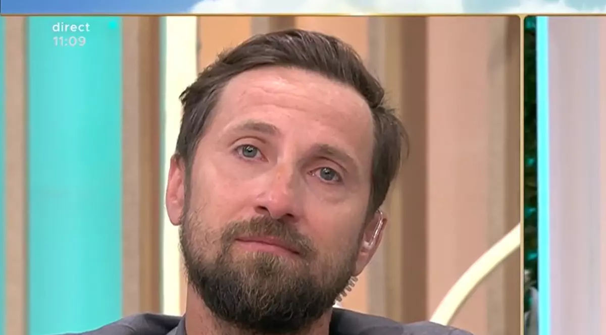 Dani Oțil a revenit în emisiunea „Neatza” după o absență de o lună. De ce a izbucnit în lacrimi la TV: „Noi suntem o familie de mai bine de 15 ani”