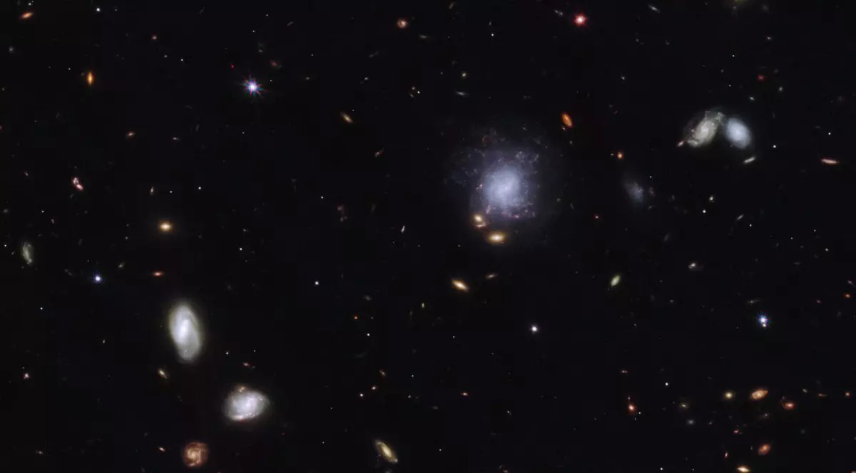 Crearea unor elemente grele rare a fost observată în urma unei coliziuni între stele neutronice